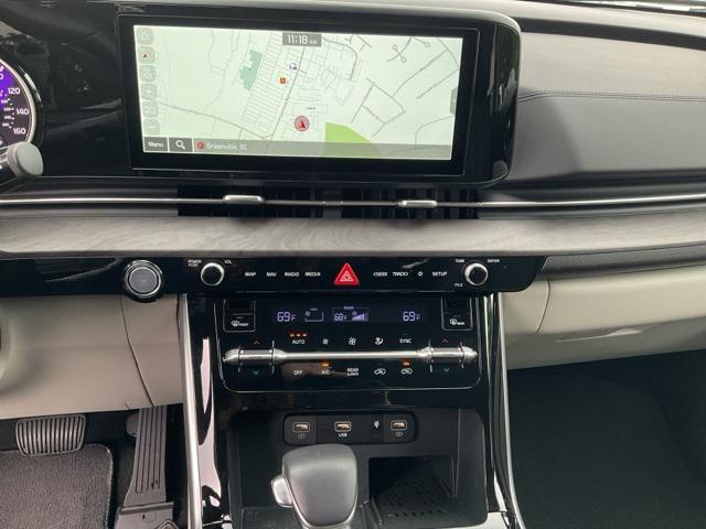 used 2024 Kia Carnival car, priced at $37,541
