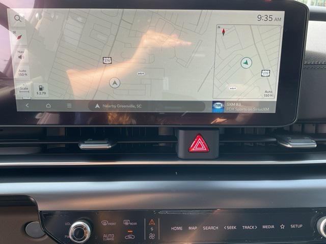 new 2025 Kia Carnival car, priced at $38,047