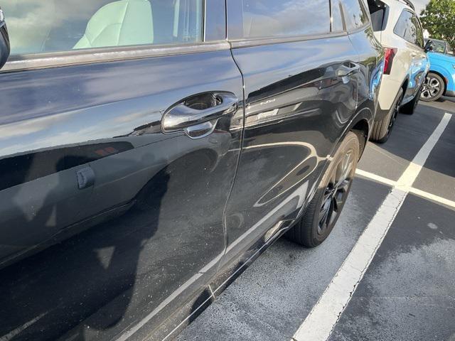 used 2022 Kia Sorento car, priced at $26,065