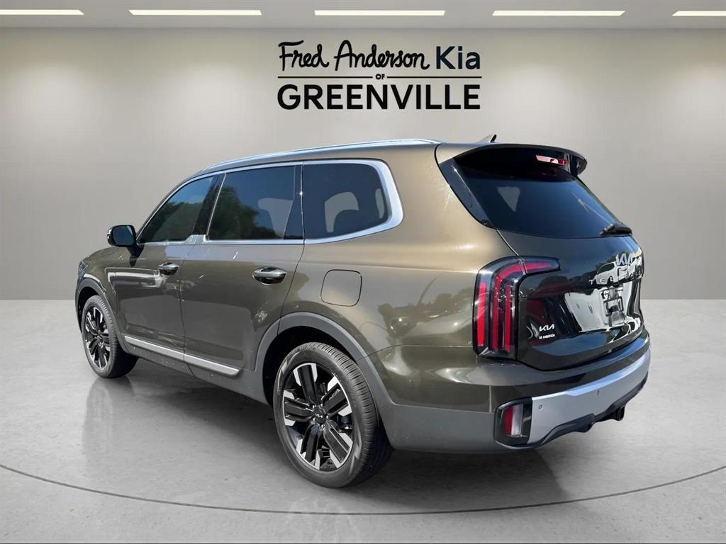 used 2024 Kia Telluride car, priced at $39,133