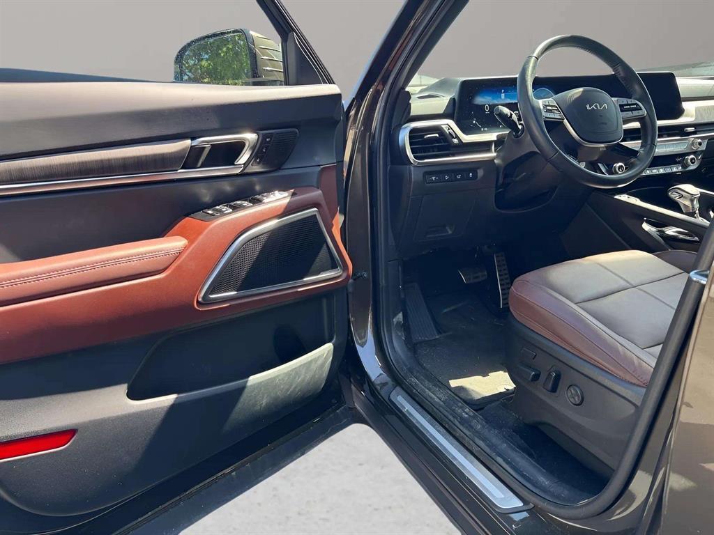 used 2024 Kia Telluride car, priced at $39,133