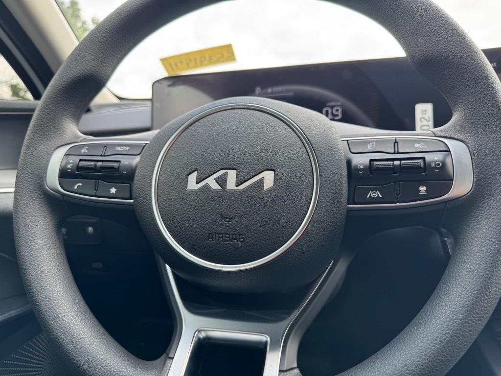 new 2025 Kia K5 car, priced at $26,900