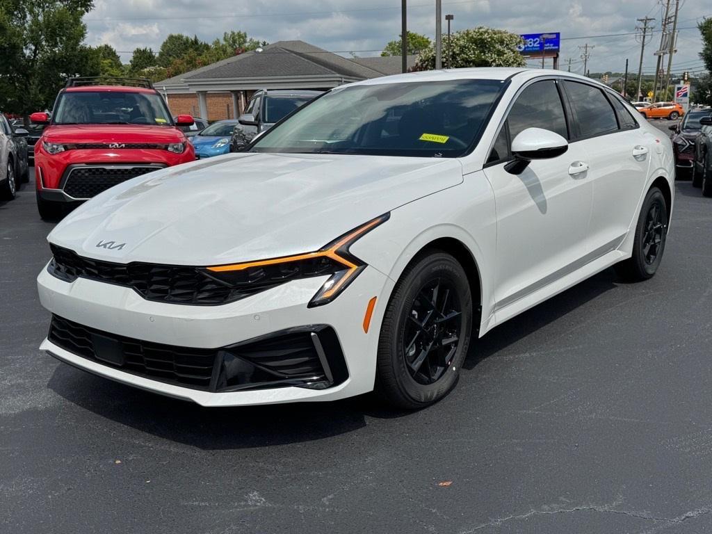 new 2025 Kia K5 car, priced at $26,900