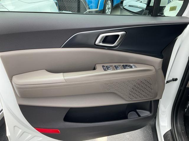 new 2025 Kia Carnival car, priced at $38,622