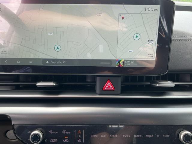 new 2025 Kia Carnival car, priced at $38,622