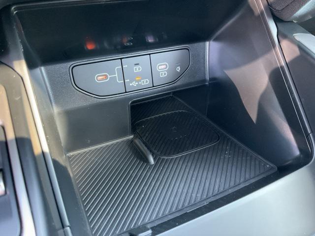 new 2025 Kia Sorento car, priced at $39,496