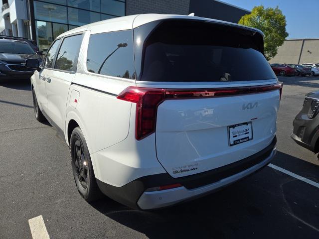 new 2025 Kia Carnival car, priced at $38,692