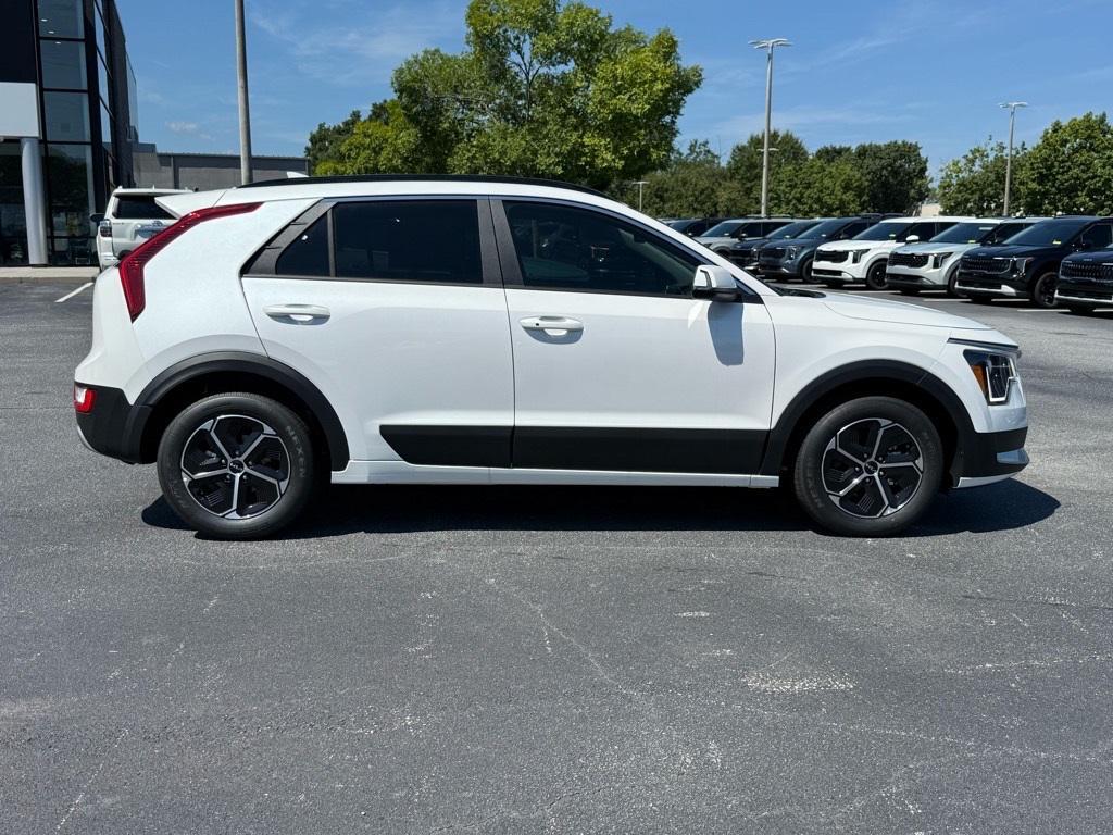 new 2025 Kia Niro car, priced at $30,570