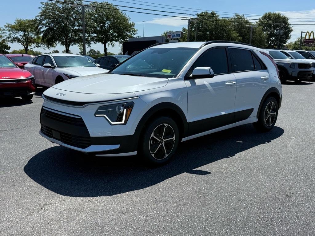 new 2025 Kia Niro car, priced at $30,570