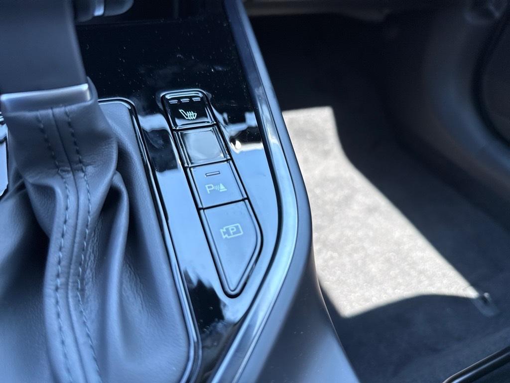 new 2025 Kia Niro car, priced at $30,570