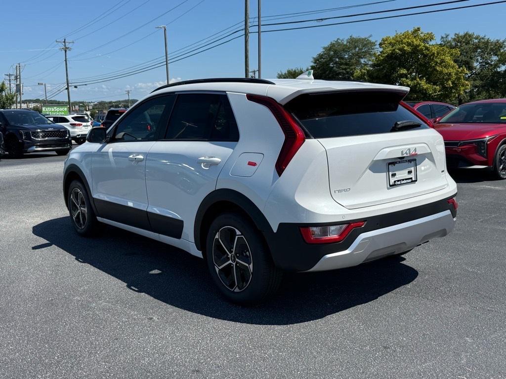 new 2025 Kia Niro car, priced at $30,570