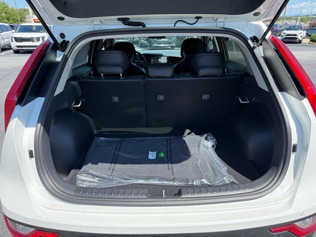 new 2025 Kia Niro car, priced at $30,570
