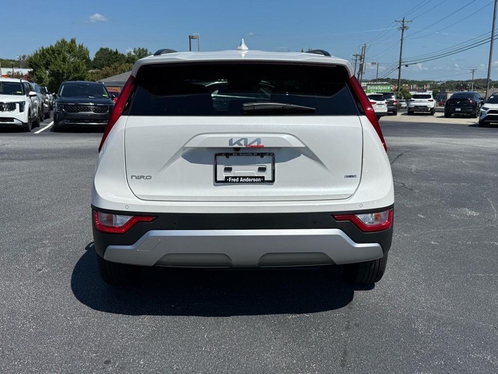 new 2025 Kia Niro car, priced at $30,570