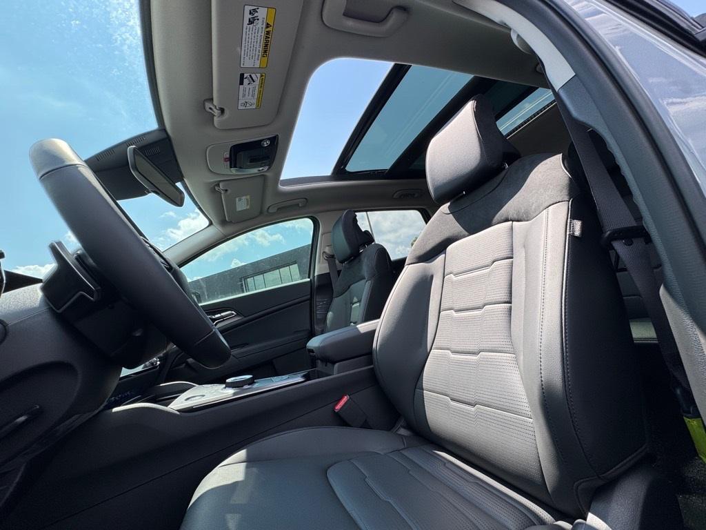 new 2026 Kia Sportage Hybrid car, priced at $40,578