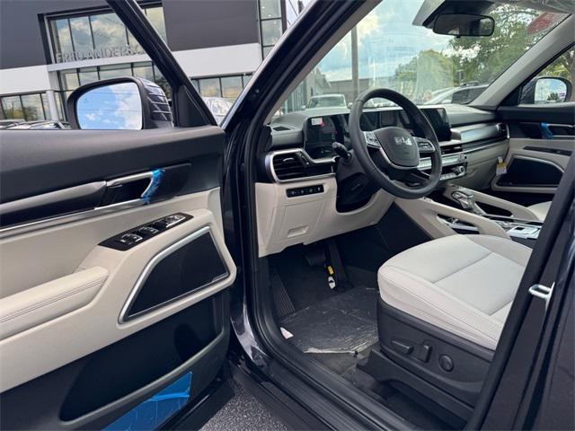 new 2025 Kia Telluride car, priced at $43,185