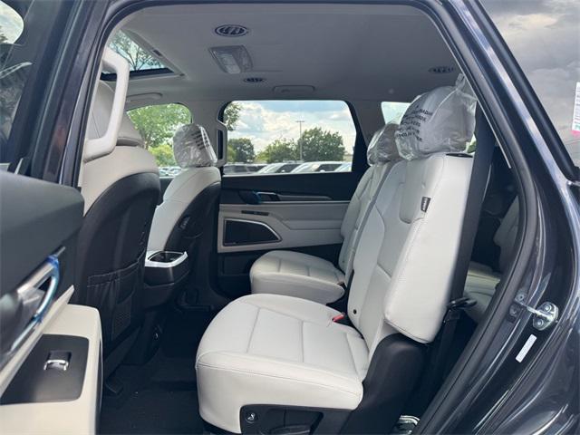 new 2025 Kia Telluride car, priced at $43,185