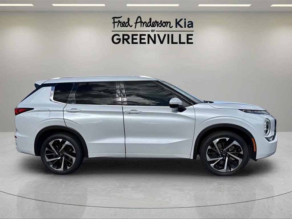 used 2023 Mitsubishi Outlander car, priced at $24,222