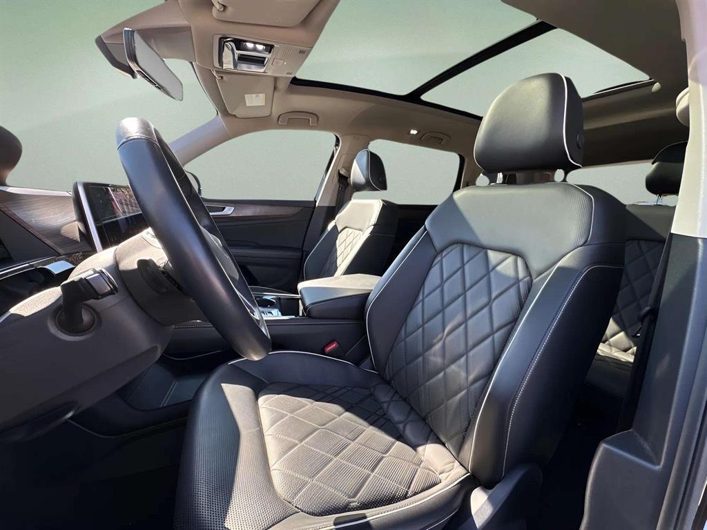 used 2024 Volkswagen Atlas car, priced at $38,376