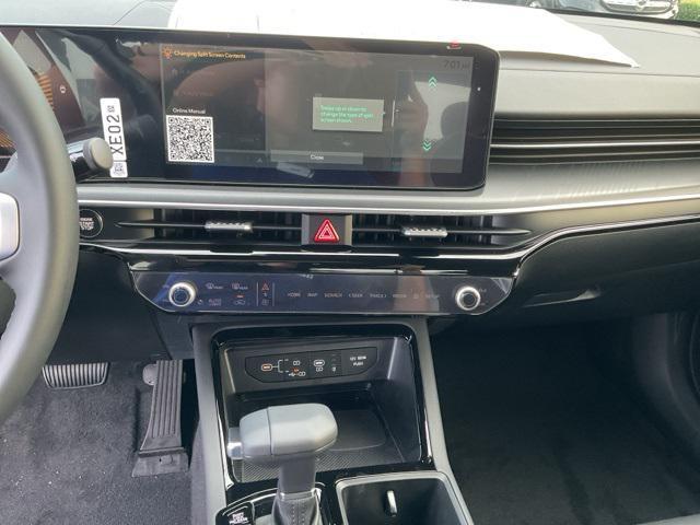 new 2025 Kia K5 car, priced at $30,508