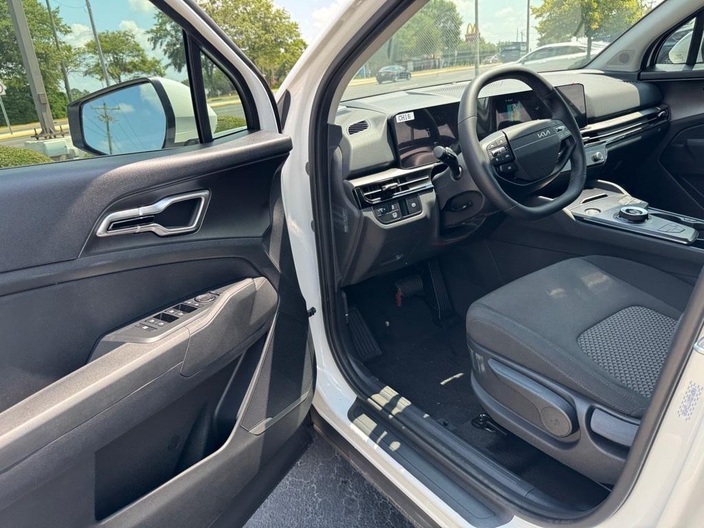new 2026 Kia Sportage Hybrid car, priced at $30,812