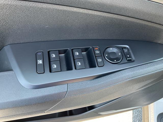 new 2026 Kia Sportage car, priced at $31,060