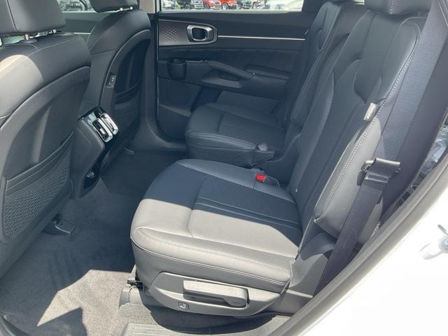 new 2025 Kia Sorento car, priced at $42,151