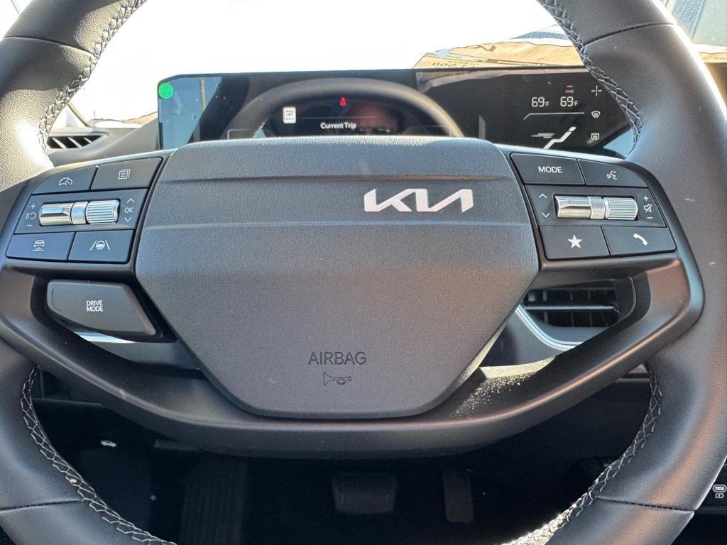 new 2025 Kia K4 car, priced at $24,603