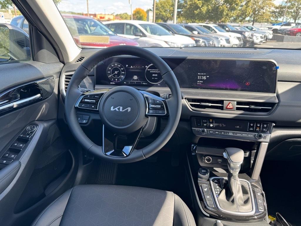 new 2026 Kia Seltos car, priced at $26,703