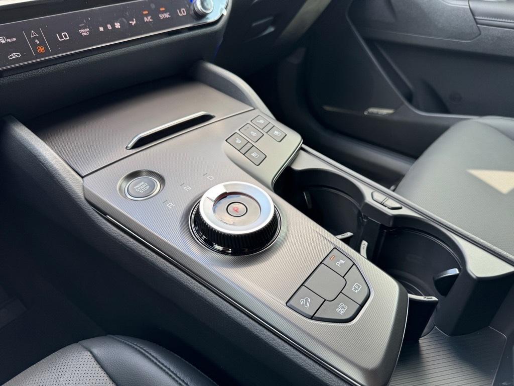 new 2026 Kia Sportage Hybrid car, priced at $39,937