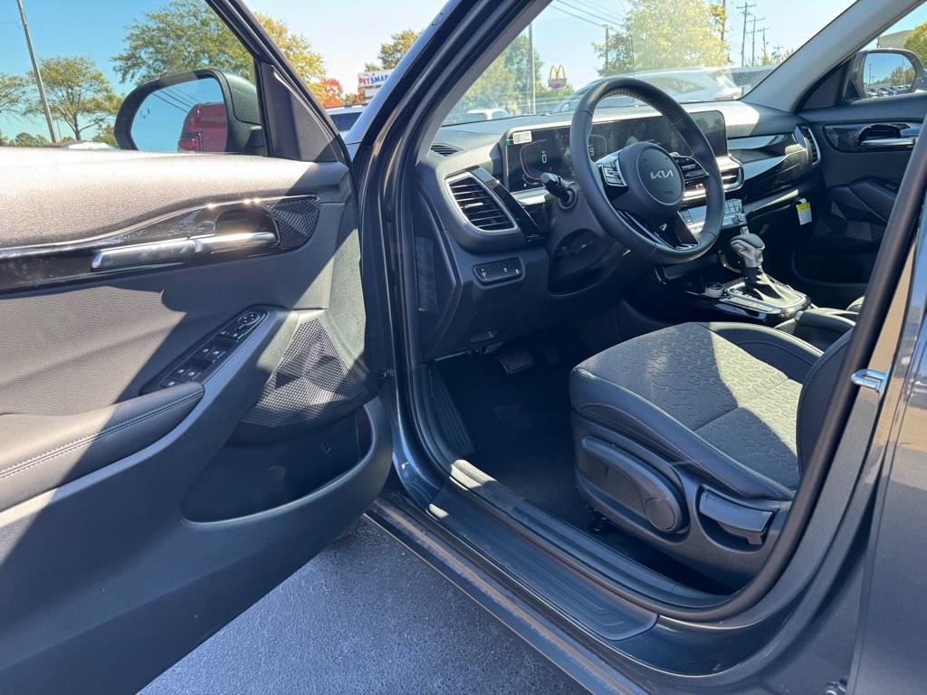 new 2026 Kia Seltos car, priced at $25,753