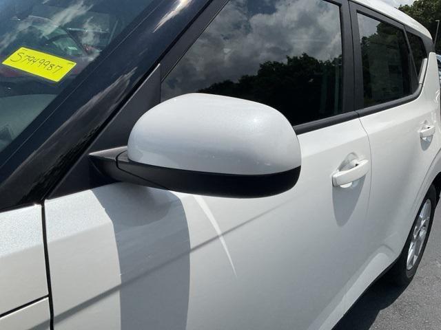 new 2025 Kia Soul car, priced at $21,958