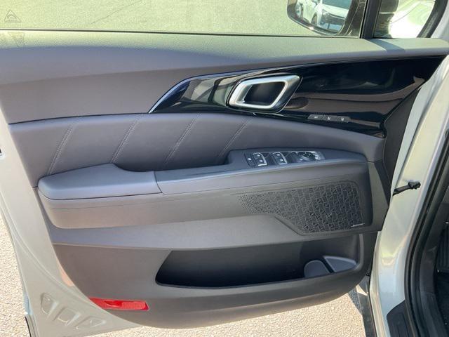 new 2025 Kia Carnival Hybrid car, priced at $54,317