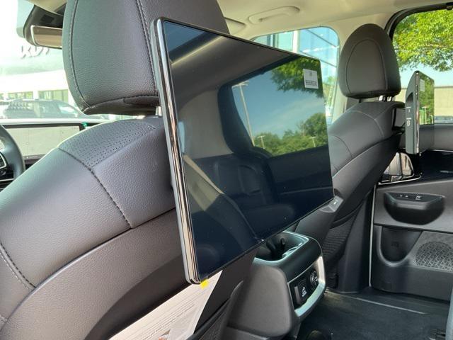 new 2025 Kia Carnival Hybrid car, priced at $54,317
