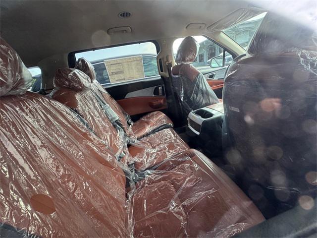 new 2025 Kia Carnival car, priced at $44,505