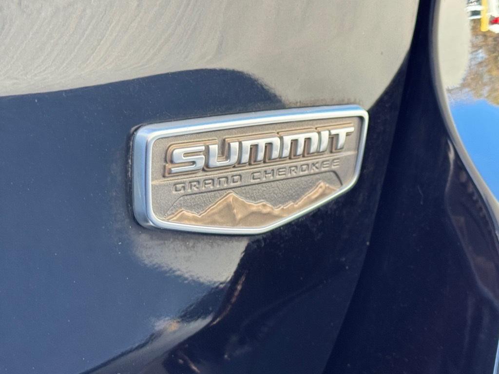 used 2017 Jeep Grand Cherokee car, priced at $15,453