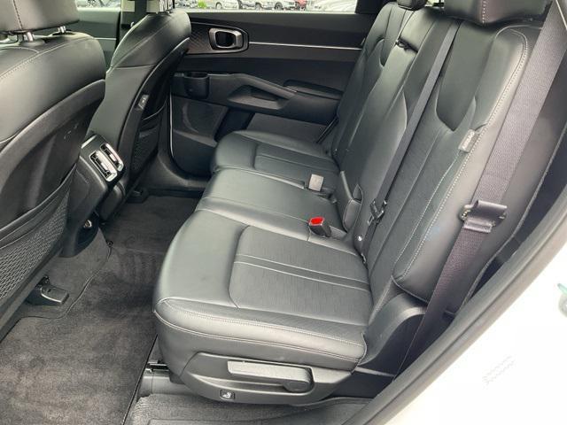 used 2024 Kia Sorento car, priced at $30,192