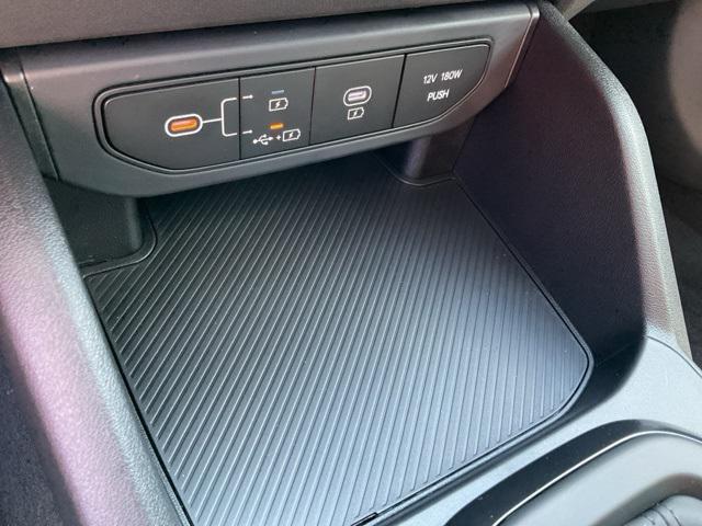 new 2025 Kia K4 car, priced at $23,557