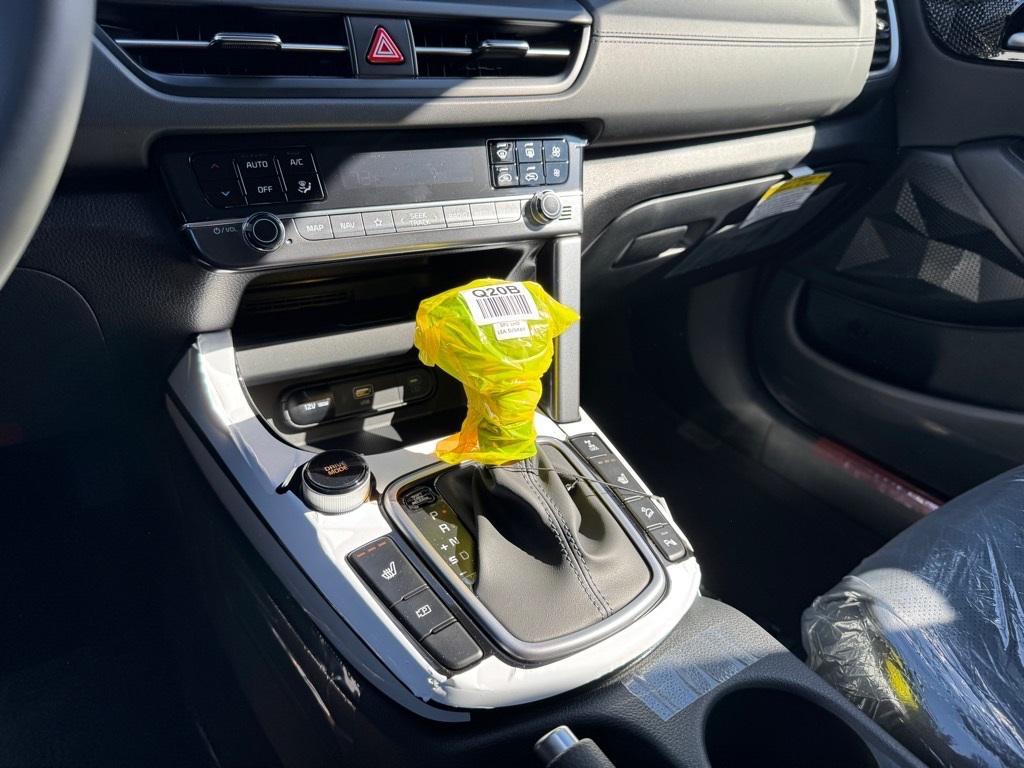 new 2026 Kia Seltos car, priced at $30,610
