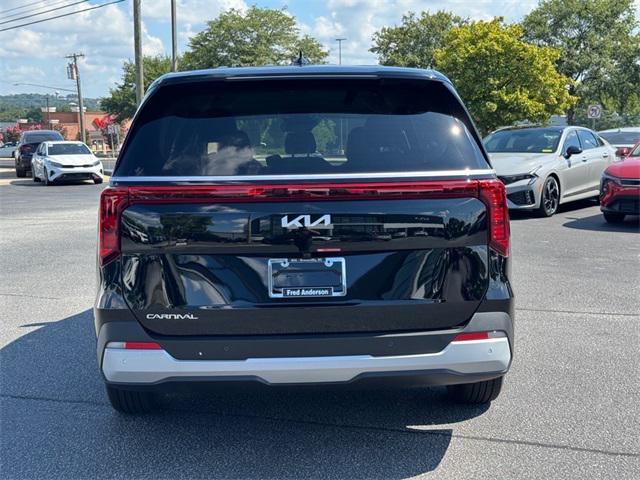 new 2025 Kia Carnival car, priced at $39,122