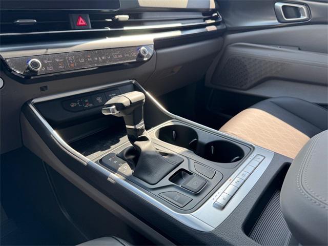 new 2025 Kia Carnival car, priced at $39,122