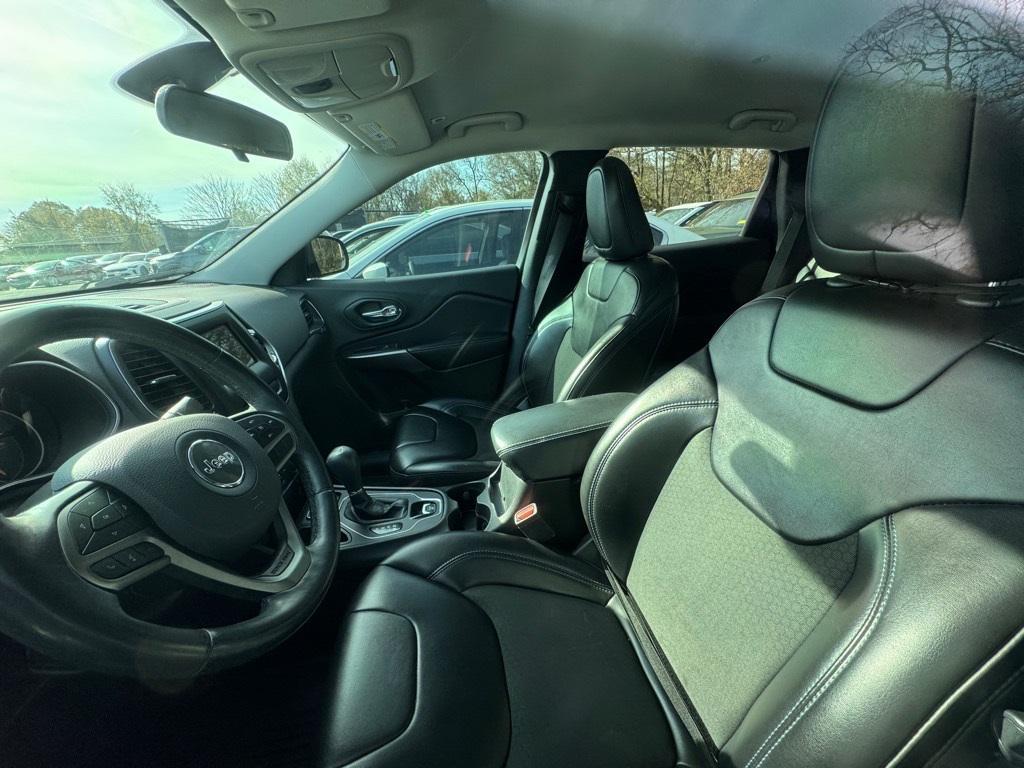 used 2019 Jeep Cherokee car, priced at $15,715