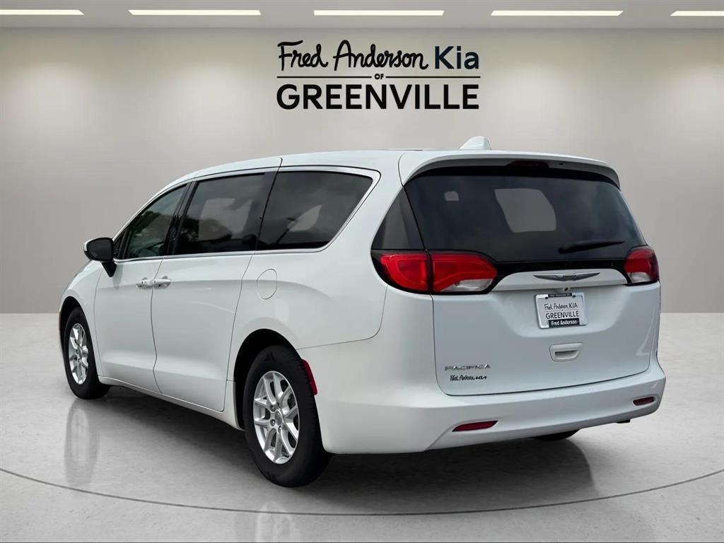 used 2017 Chrysler Pacifica car, priced at $10,452
