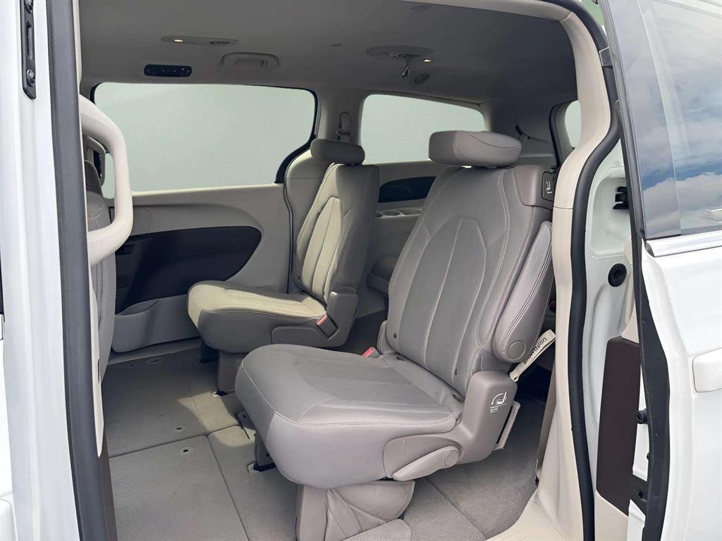 used 2017 Chrysler Pacifica car, priced at $10,452