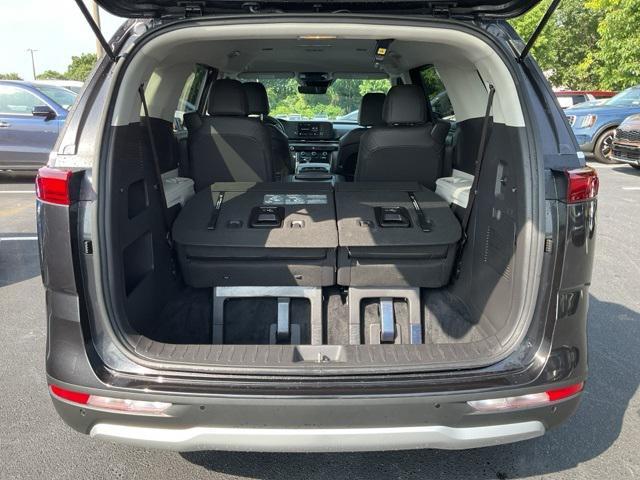 used 2024 Kia Carnival car, priced at $32,979