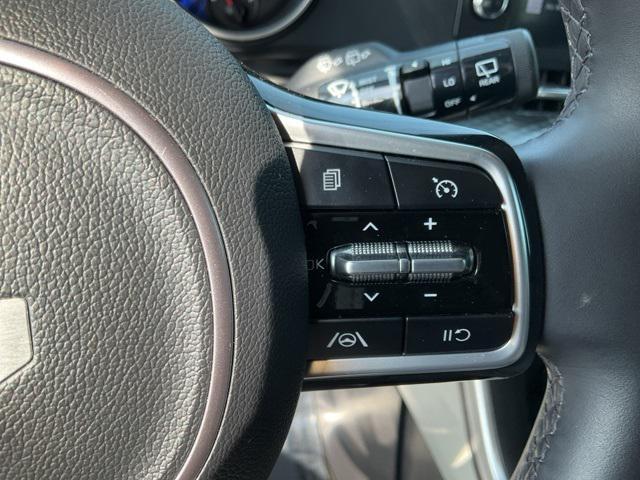 used 2024 Kia Carnival car, priced at $32,979