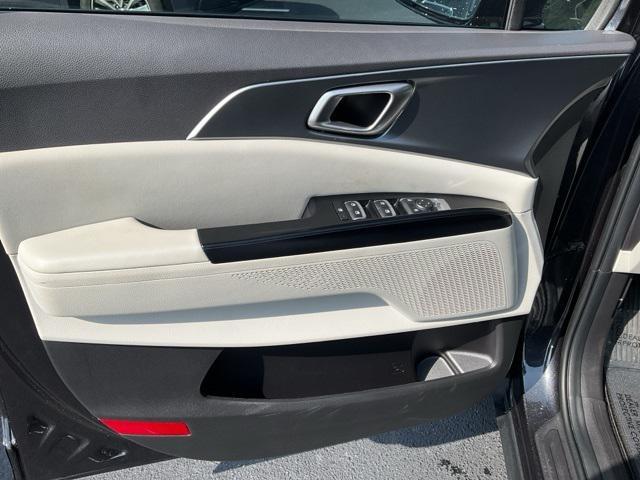 used 2024 Kia Carnival car, priced at $32,979