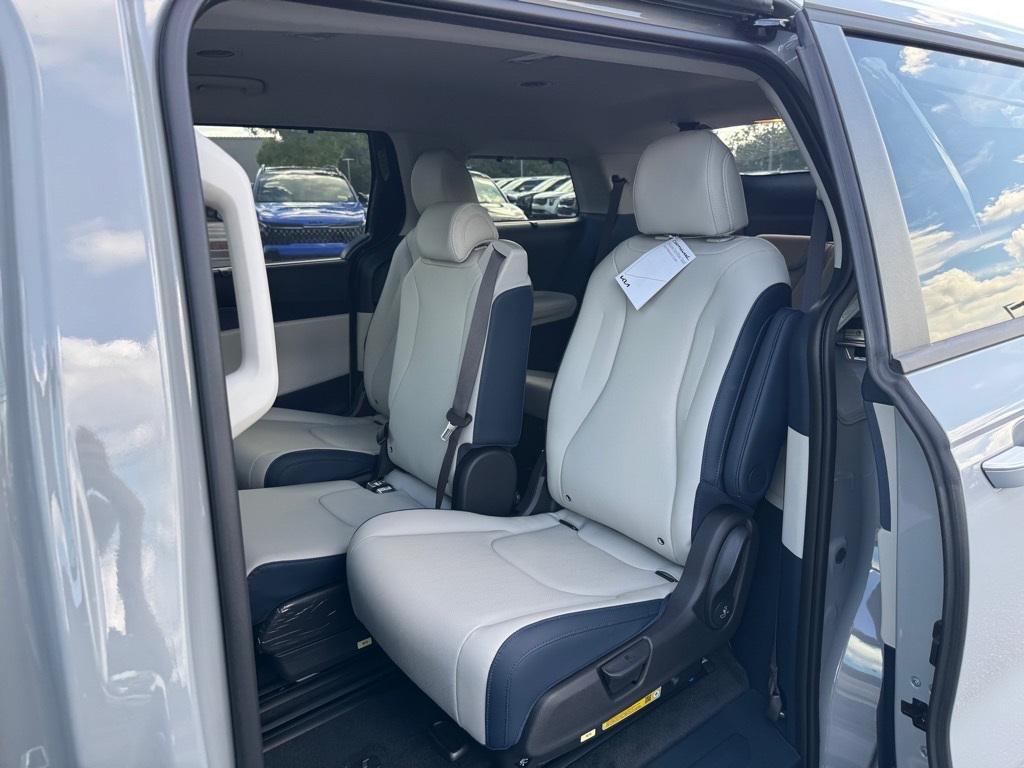new 2026 Kia Carnival Hybrid car, priced at $43,188