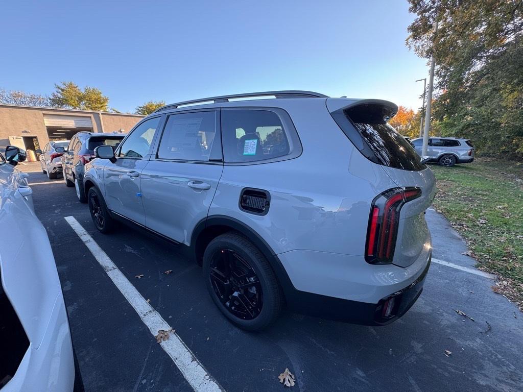 new 2025 Kia Telluride car, priced at $52,904