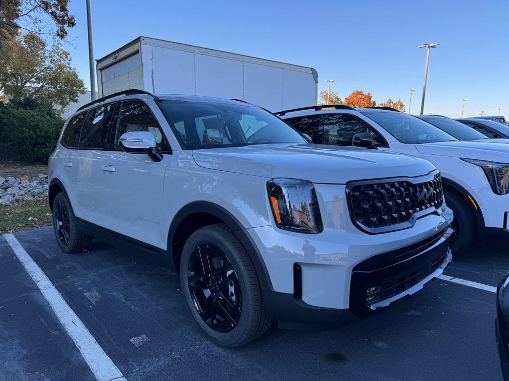 new 2025 Kia Telluride car, priced at $52,904