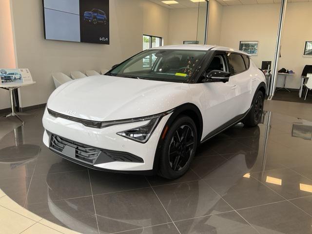 new 2025 Kia EV6 car, priced at $48,077